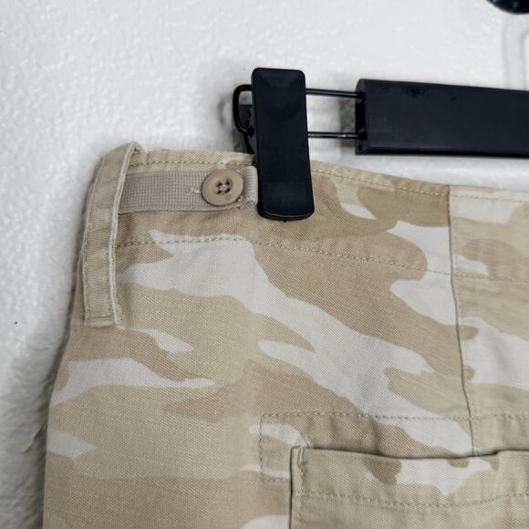 G1 Goods Womens Shorts Size 10 Beige Camo Cargo Cut Off Casual Wear - Picture 13 of 13